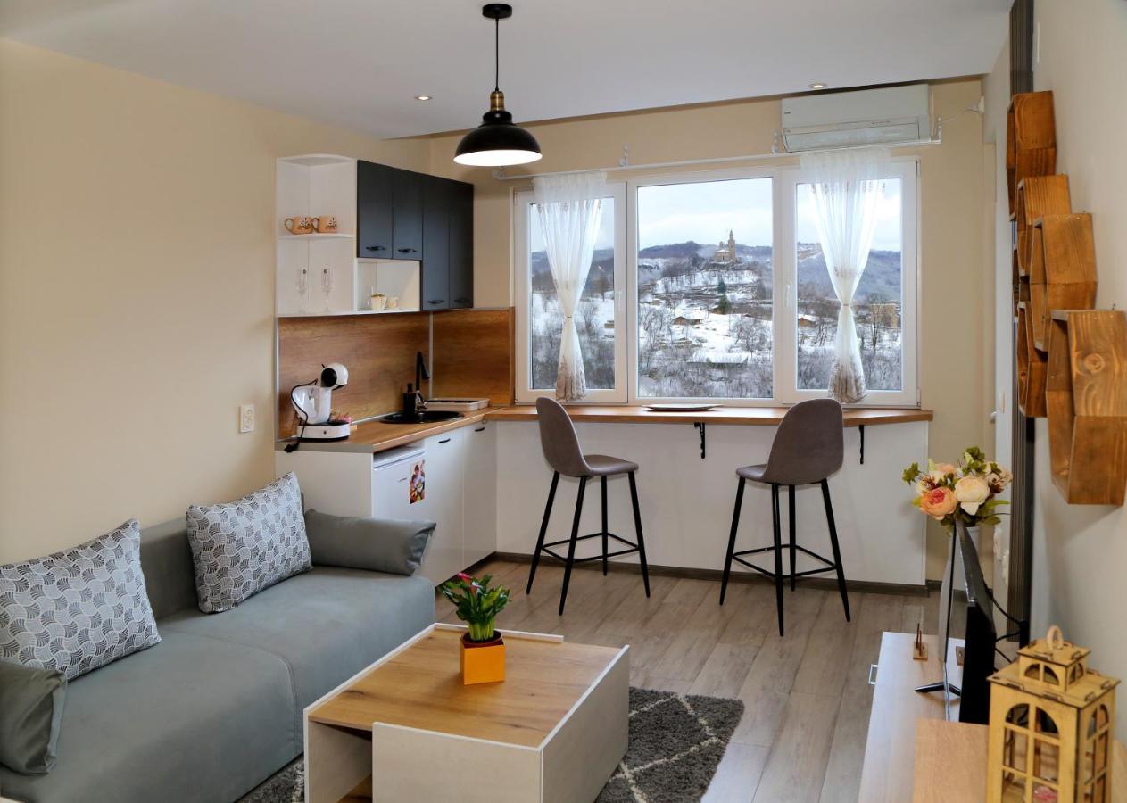 Apartment Colibri Veliko Tărnovo Esterno foto